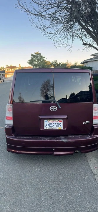 2005 Scion xB - Image 4 of 5