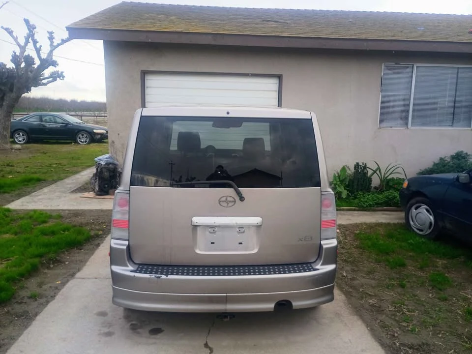 2005 Scion xB - Image 6 of 20