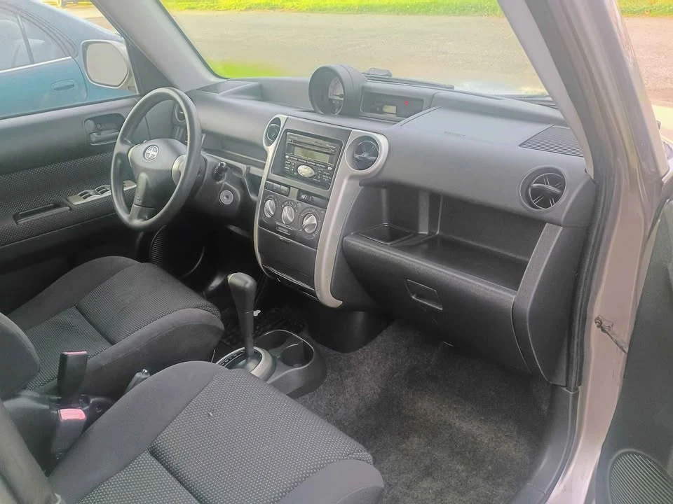 2005 Scion xB - Image 18 of 20