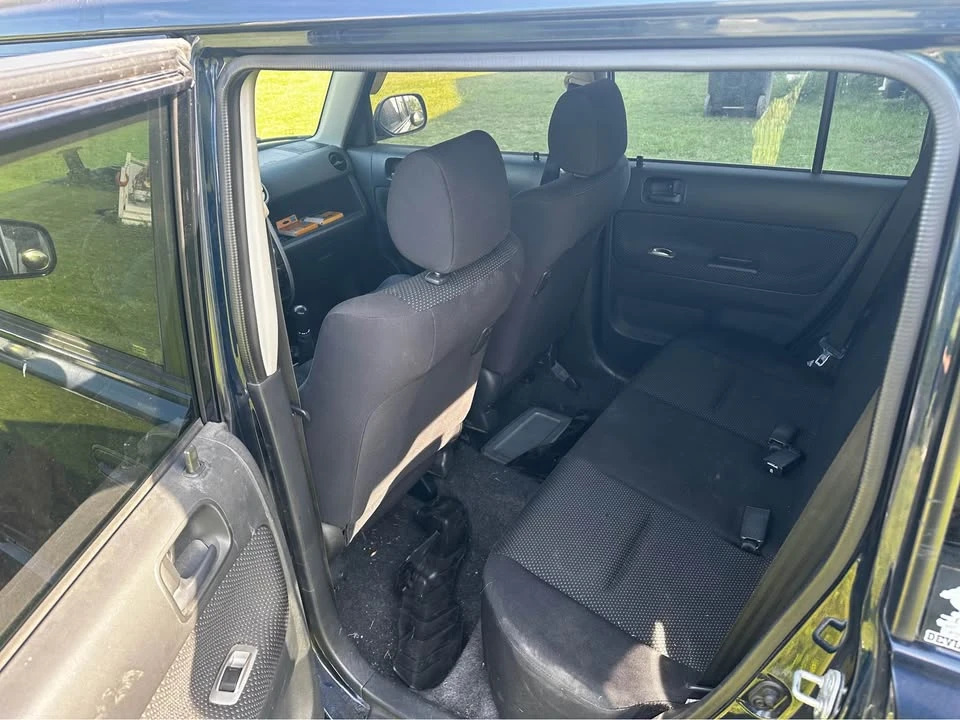 2005 Scion xB - Image 7 of 8