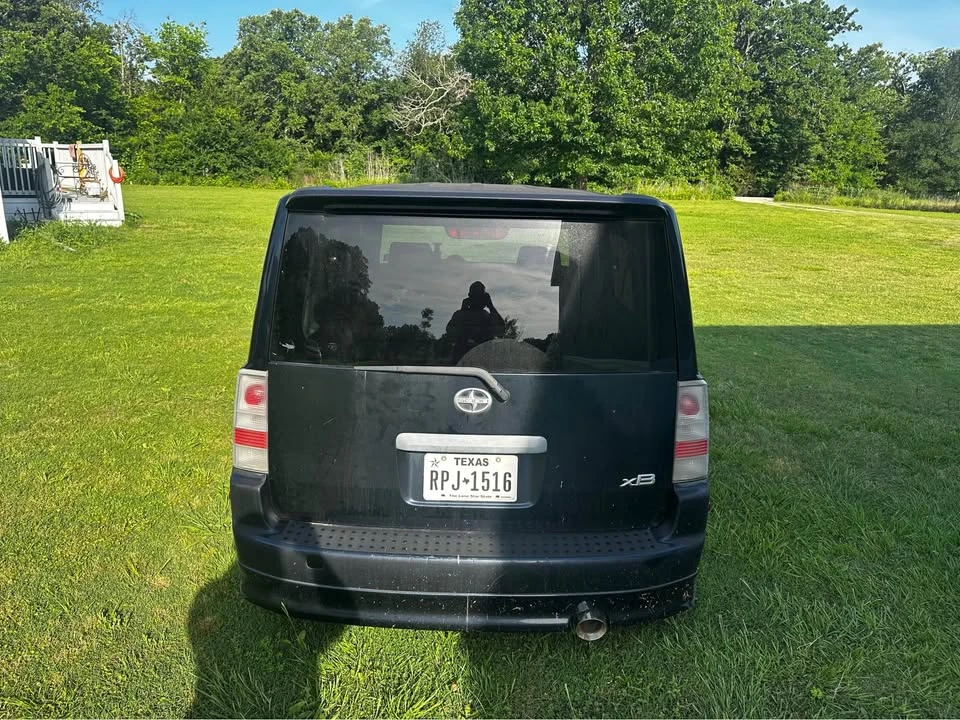2005 Scion xB - Image 3 of 8