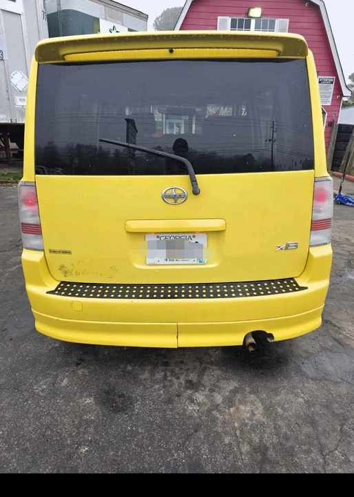 2005 Scion xB - Image 2 of 13