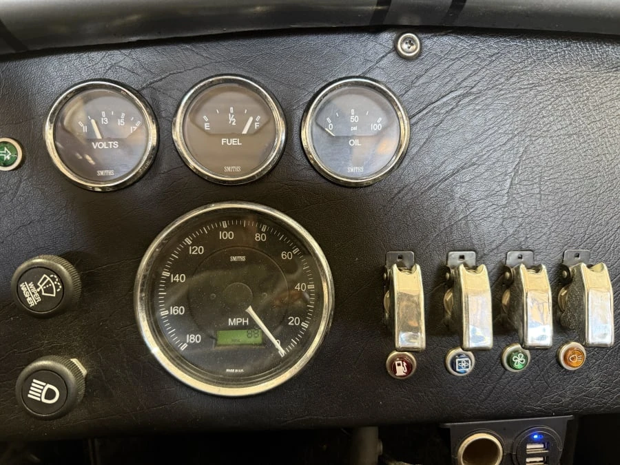 2005 Shelby Cobra - Image 10 of 17
