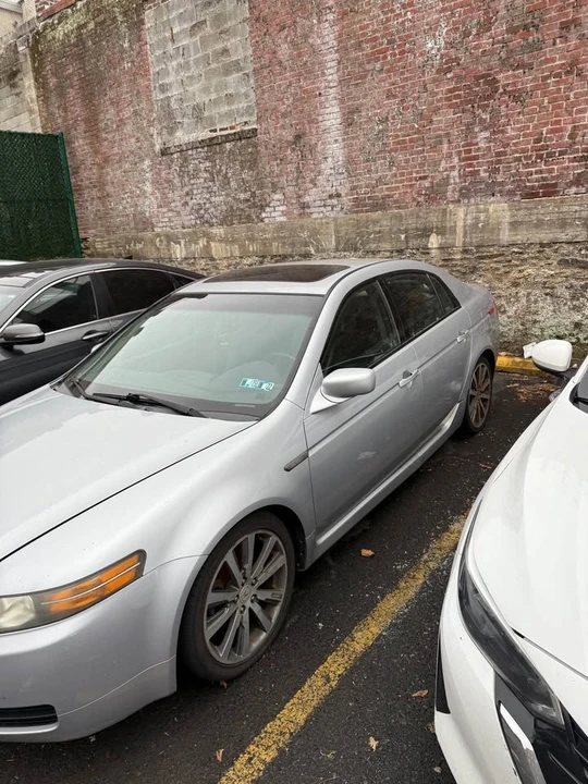 2005 Acura TL 3rd Gen - Image 2 of 4