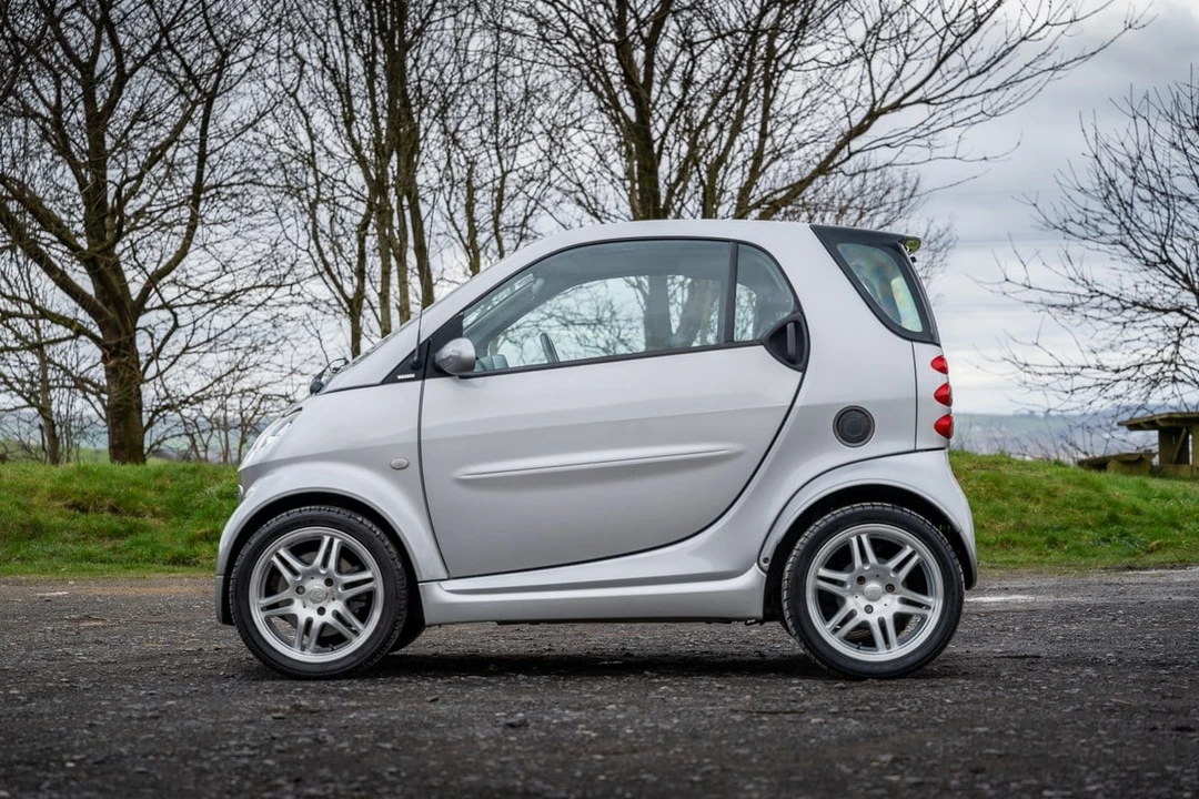 2005 Smart Fortwo 1st Gen - Image 9 of 30