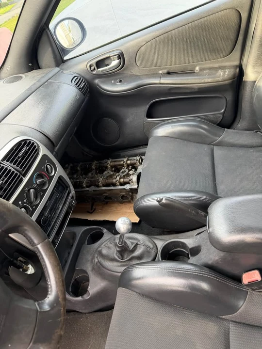 2005 Dodge Neon SRT-4 - Image 9 of 10