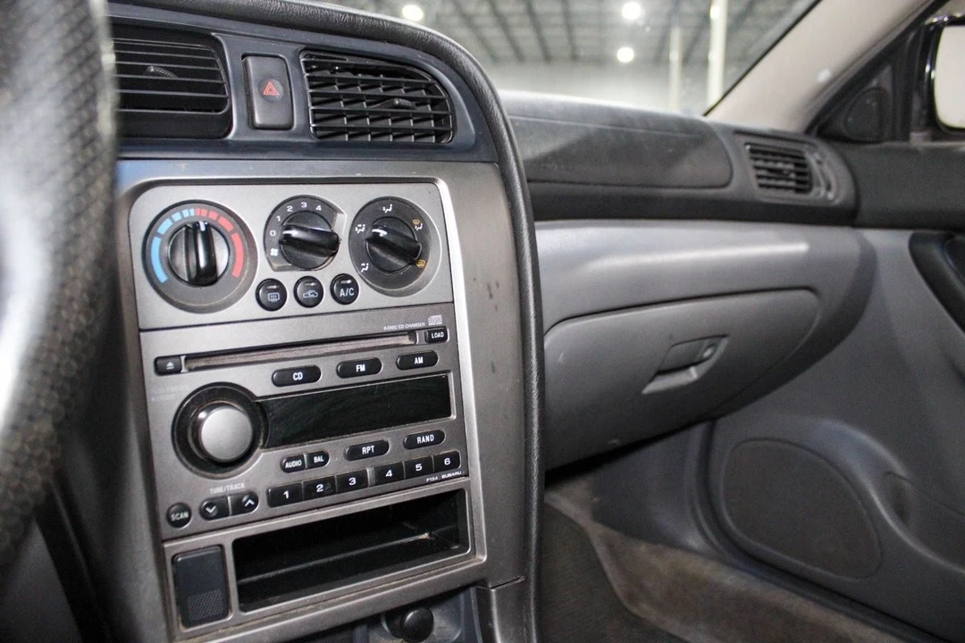 2005 Subaru Baja - Image 13 of 21