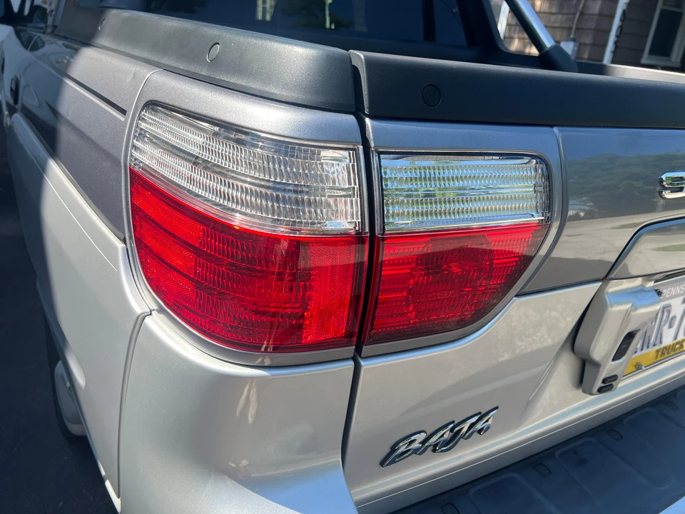 2005 Subaru Baja - Image 13 of 31