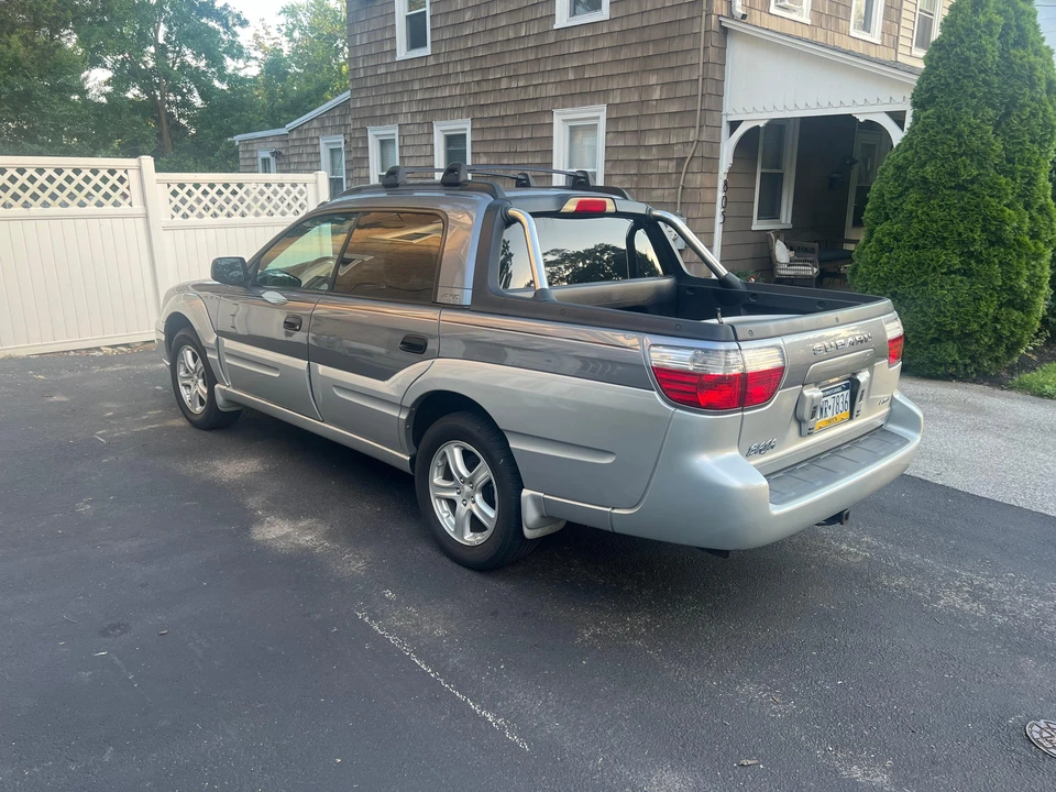 2005 Subaru Baja - Image 7 of 31