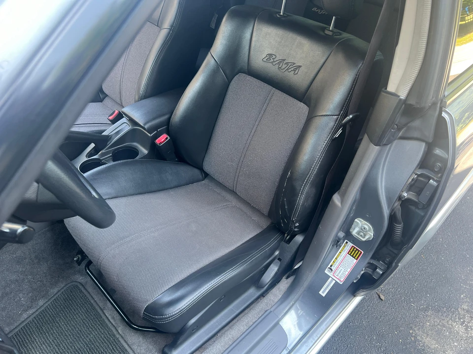2005 Subaru Baja - Image 26 of 31