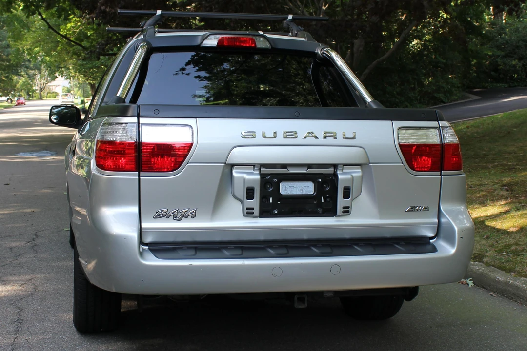 2005 Subaru Baja - Image 11 of 18