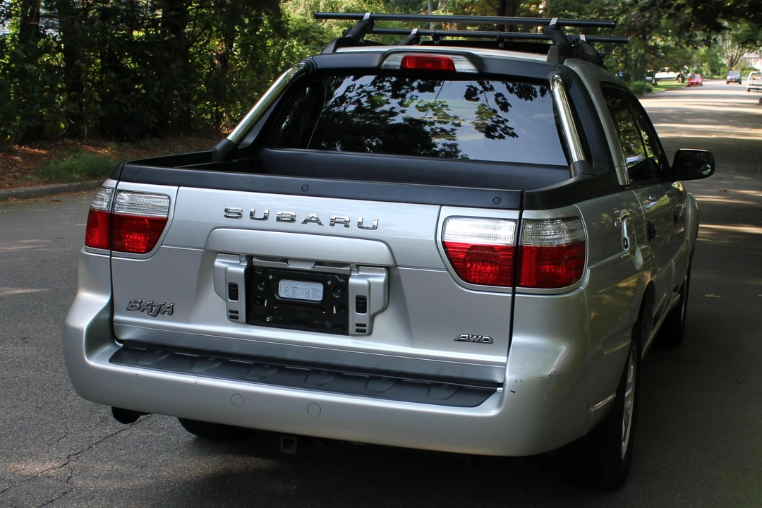 2005 Subaru Baja - Image 13 of 18