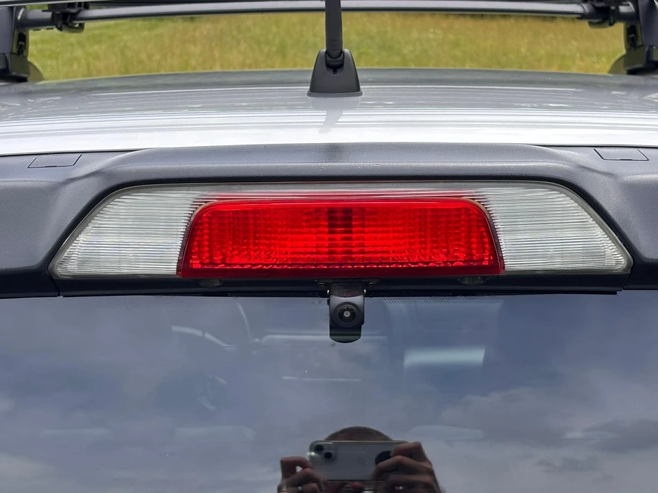 2005 Subaru Baja - Image 18 of 31