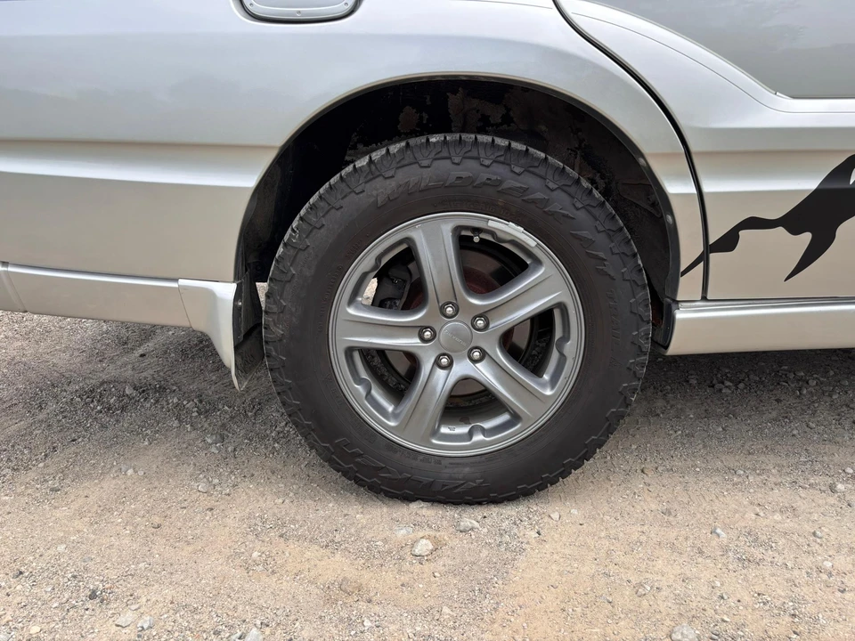 2005 Subaru Baja - Image 28 of 31