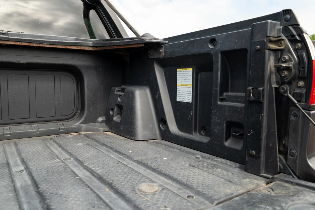 2005 Subaru Baja - Image 26 of 31