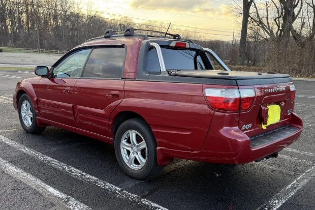 2005 Subaru Baja - Image 2 of 7