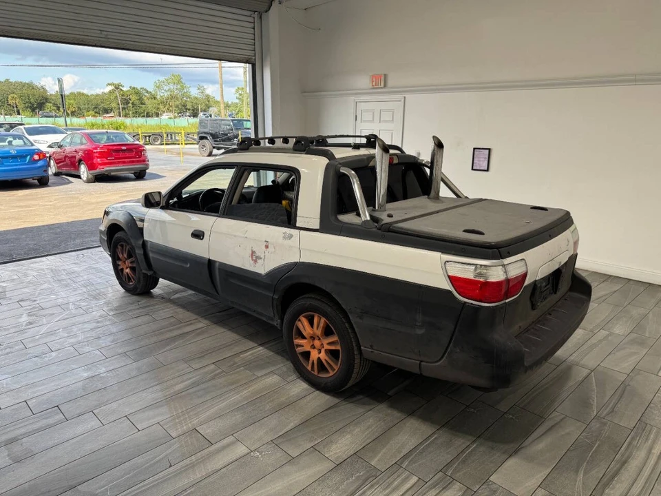 2005 Subaru Baja - Image 8 of 21