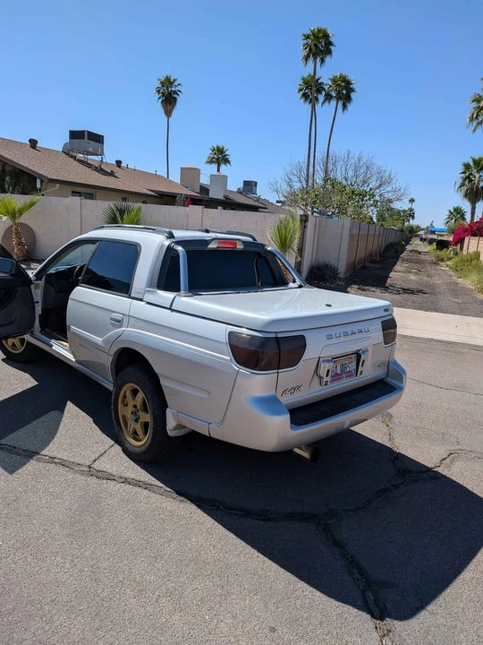 2005 Subaru Baja - Image 2 of 10
