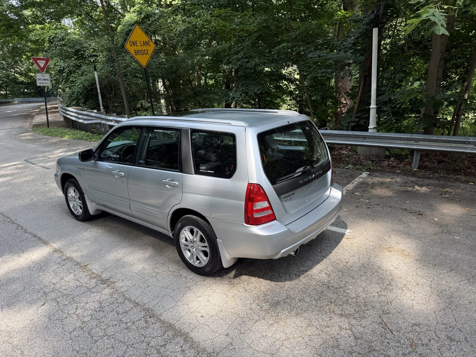 2005 Subaru Forester 2nd Gen - Image 24 of 31