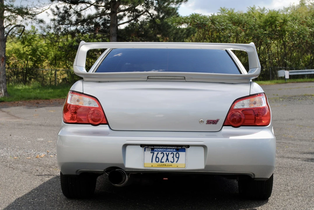 2005 Subaru Impreza WRX STi 2nd Gen - Image 12 of 31