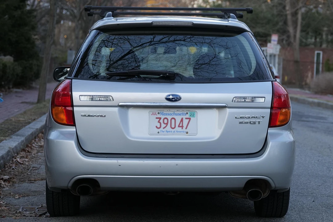 2005 Subaru Legacy 4th Gen - Image 5 of 27