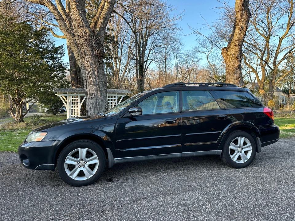 2005 Subaru Outback 3rd Gen - Image 9 of 31
