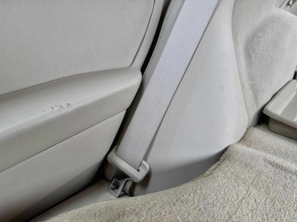2005 Subaru Outback 3rd Gen - Image 28 of 31