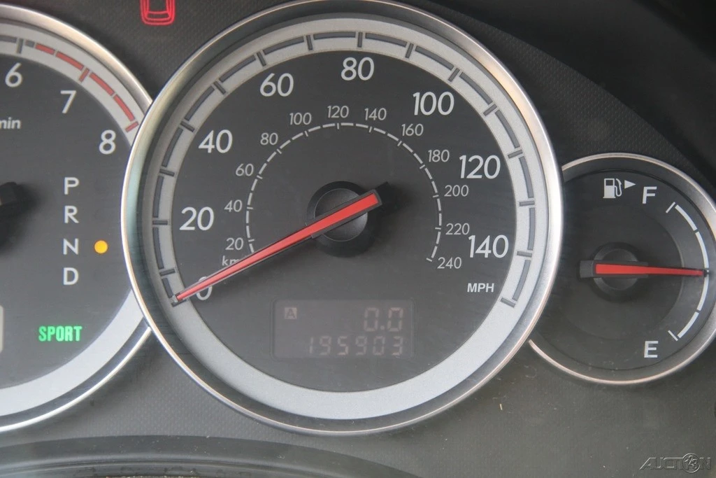 2005 Subaru Outback 3rd Gen - Image 15 of 21