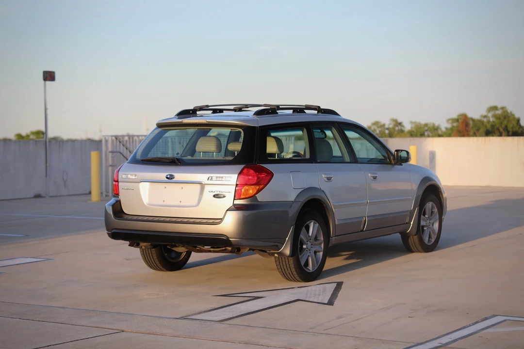 2005 Subaru Outback 3rd Gen - Image 17 of 21
