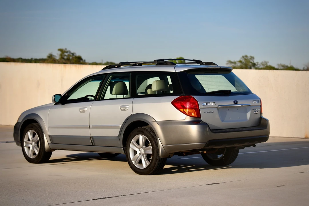 2005 Subaru Outback 3rd Gen - Image 9 of 21