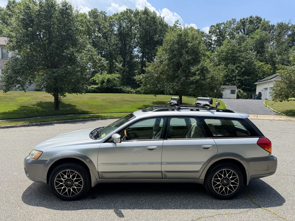 2005 Subaru Outback 3rd Gen - Image 8 of 31