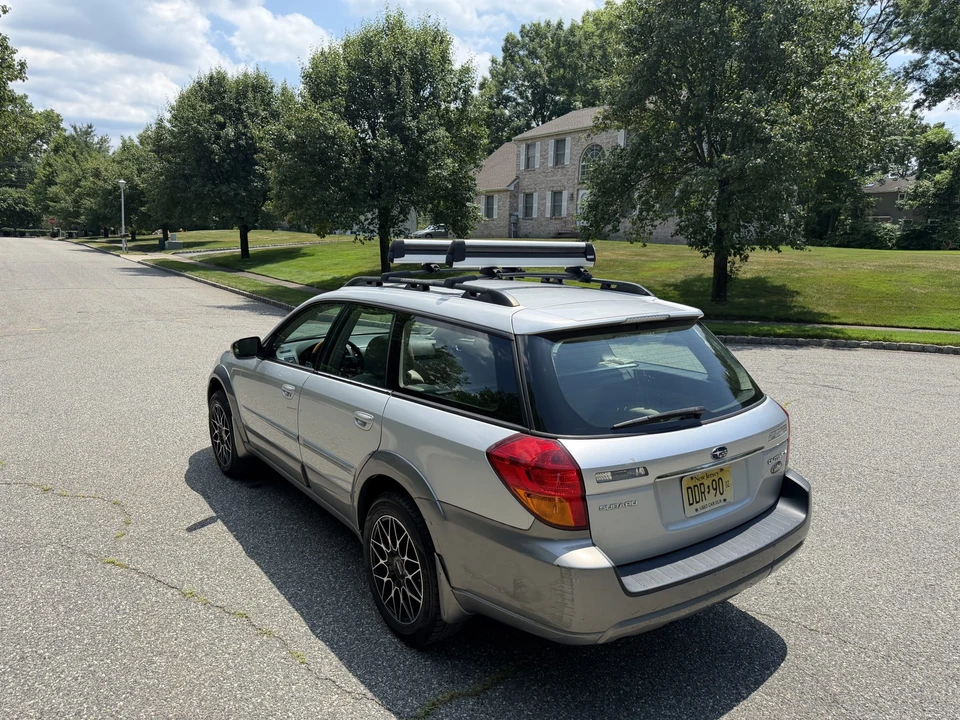 2005 Subaru Outback 3rd Gen - Image 11 of 31