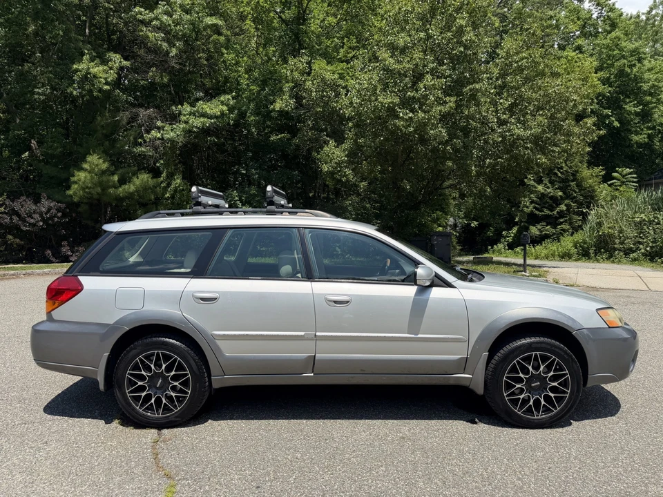 2005 Subaru Outback 3rd Gen - Image 21 of 31