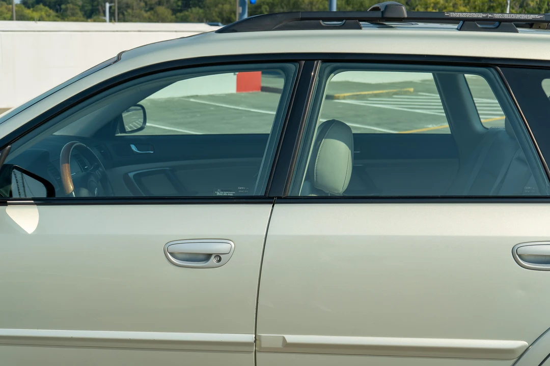 2005 Subaru Outback 3rd Gen - Image 28 of 31