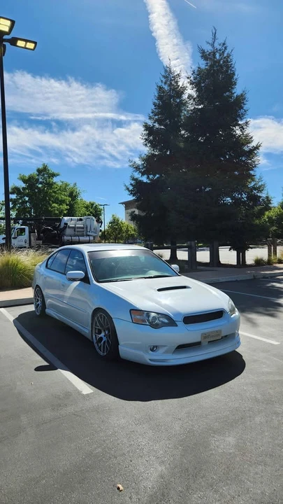 2005 Subaru Legacy 4th Gen - Image 2 of 17