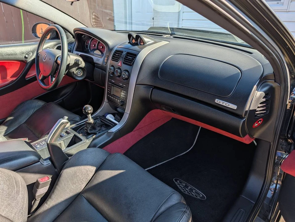 2005 Pontiac GTO 4th Gen - Image 9 of 10