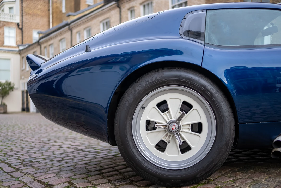 2005 Shelby Daytona Replica - Image 9 of 26