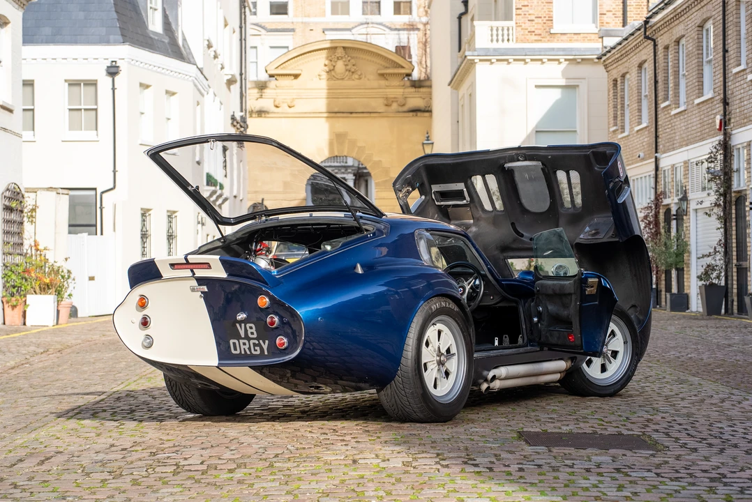 2005 Shelby Daytona Replica - Image 15 of 26