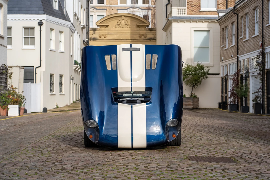 2005 Shelby Daytona Replica - Image 8 of 26