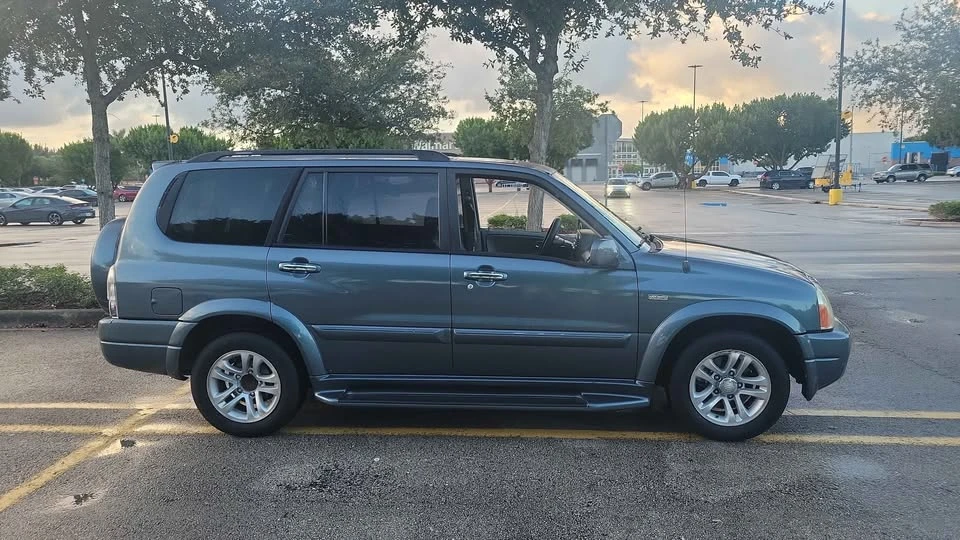 2005 Suzuki Vitara 2nd Gen - Image 2 of 4