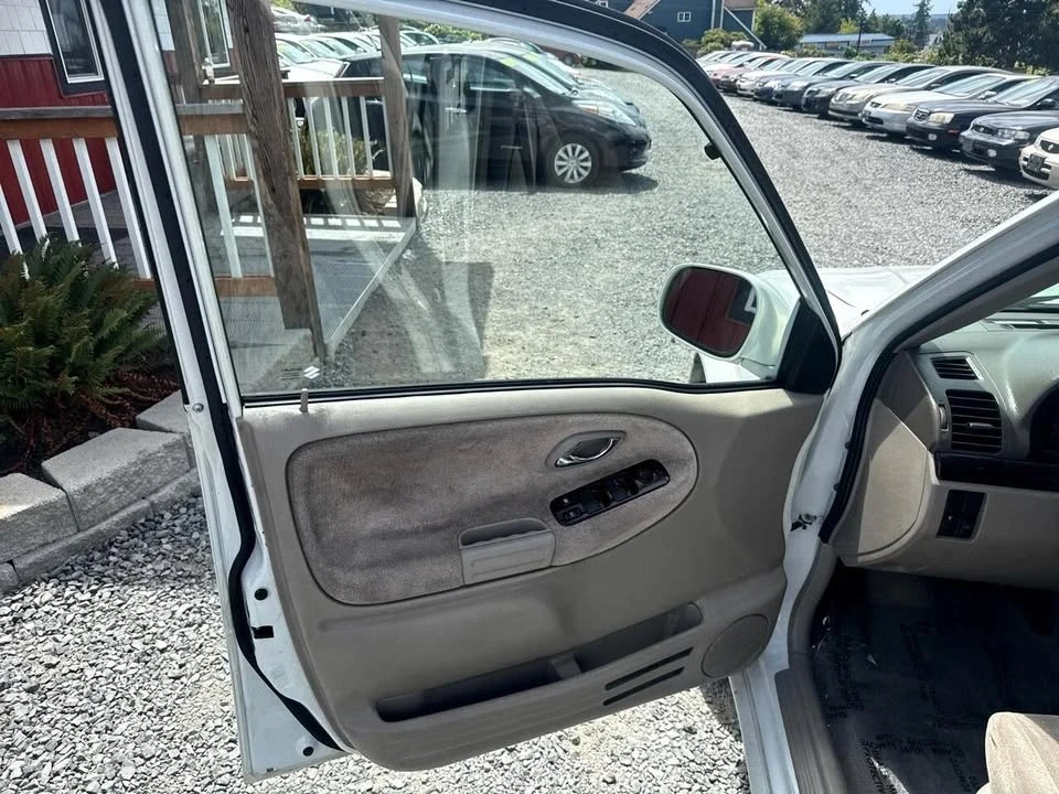 2005 Suzuki - Image 16 of 20