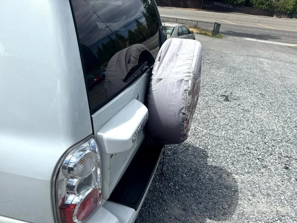 2005 Suzuki - Image 14 of 20