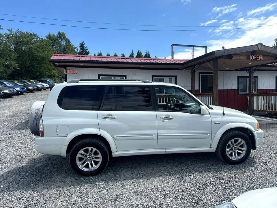 2005 Suzuki - Image 2 of 20