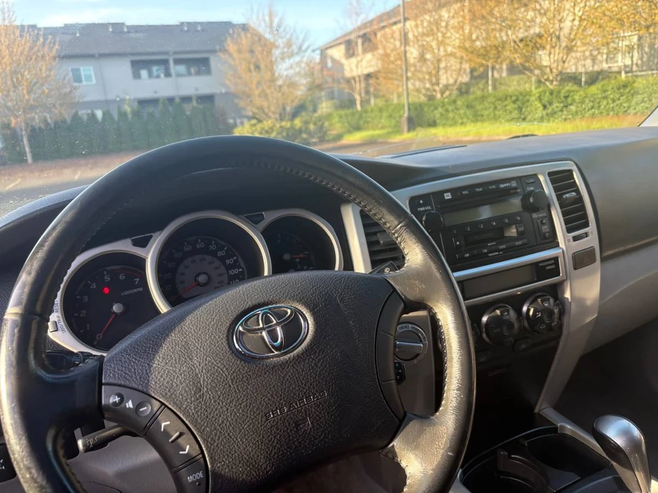 2005 Toyota 4Runner 4th Gen - Image 9 of 14