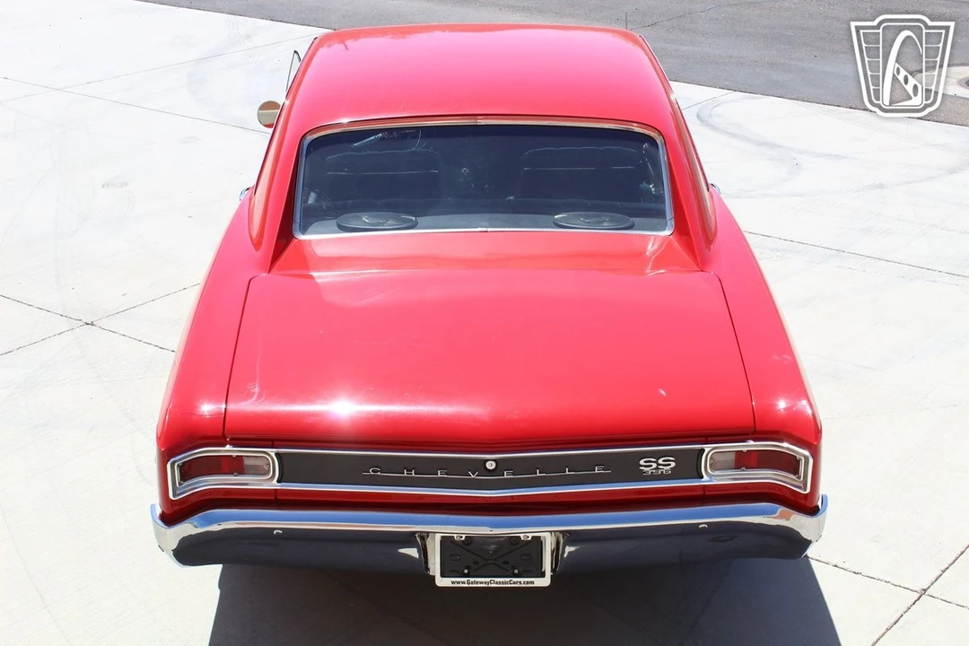 2005 Chevrolet Chevelle - Image 11 of 12