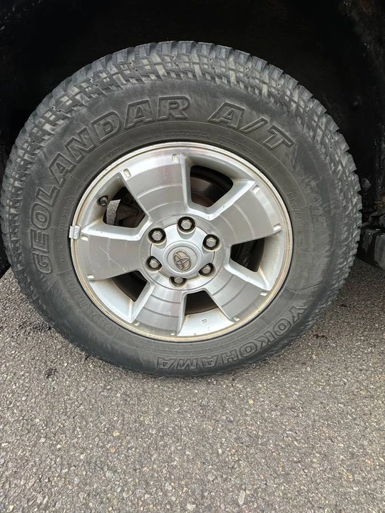 2005 Toyota 4Runner 4th Gen - Image 5 of 12