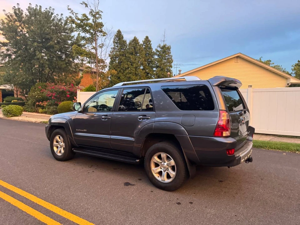 2005 Toyota 4Runner 4th Gen - Image 3 of 15