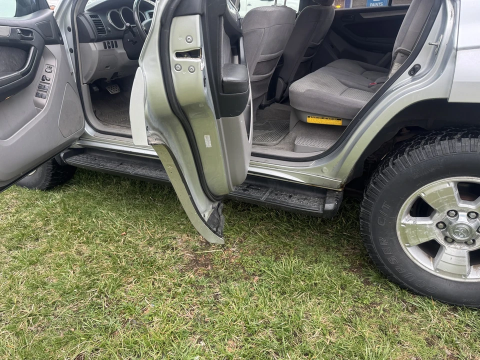 2005 Toyota 4Runner 4th Gen - Image 10 of 21
