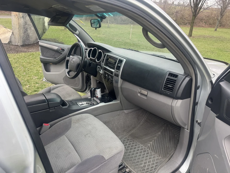 2005 Toyota 4Runner 4th Gen - Image 12 of 21