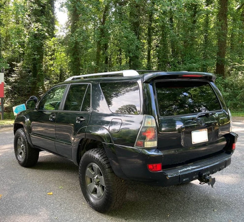 2005 Toyota 4Runner - Image 3 of 19